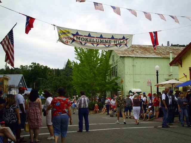The 2008 Moke Hill 4th of July Parade
